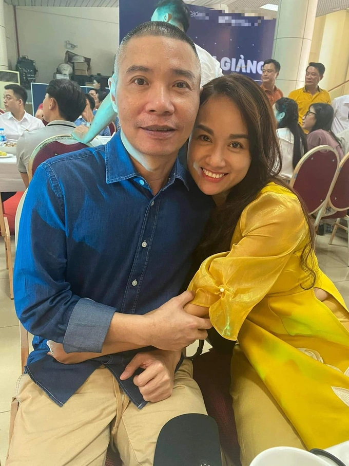 Vợ Công Lý rưng rưng đọc tâm thư của chồng, tiết lộ cuộc sống khó khăn vì chăm lo ông xã bệnh - Hình 1