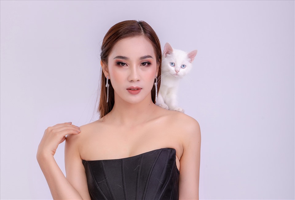 Pham Lich - Vbiz&#39;s noisy &quot;swan girl&quot;, causing chaos with a love match with Pham Anh Khoa - Photo 6