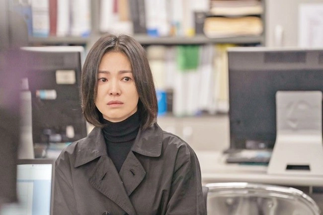 Song Hye Kyo gặp họa lớn vì The Glory 2 dính phốt, lộ bí mật cực sốc về cảnh cởi áo táo bạo? - Hình 1