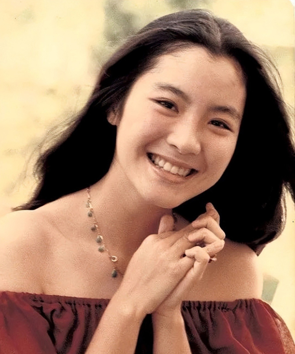 Dương Tử Quỳnh làm nên lịch sử khi thắng Oscar: Phát biểu xúc động, lộ quá khứ từng thi Miss World - Hình 5