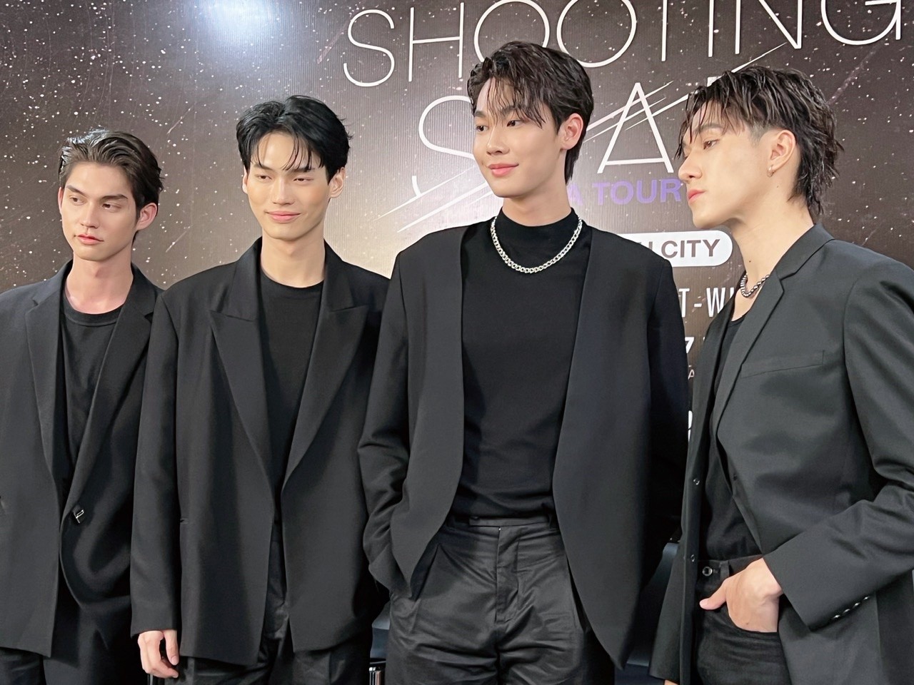 F4 Thailand phạm lỗi nghiêm trọng khiến fan buồn, sắp trở lại Việt Nam vì 1 lý do đặc biệt - Hình 2