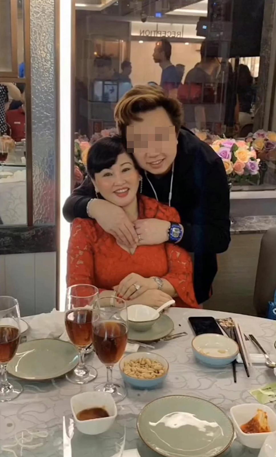 Mẹ Thái Thiên Phượng gian díu với con rể, bàn tay hư của nam chính khiến dư luận phẫn nộ? - Hình 7