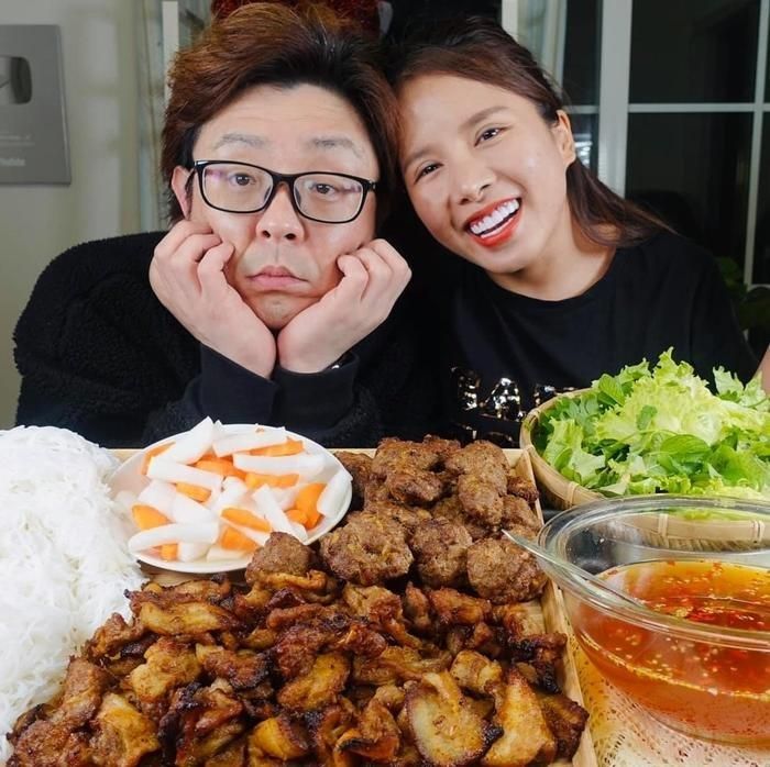 Chồng Nhật hơn Đức Nhân 17 tuổi: Bỏ nghề kỹ sư vài trăm triệu/tháng, về VN còng lưng xin lỗi vì vợ - Hình 8