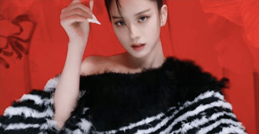 Jisoo (BLACKPINK) hé lộ vài giây teaser đã khiến fan đứng ngồi không yên - Hình 1