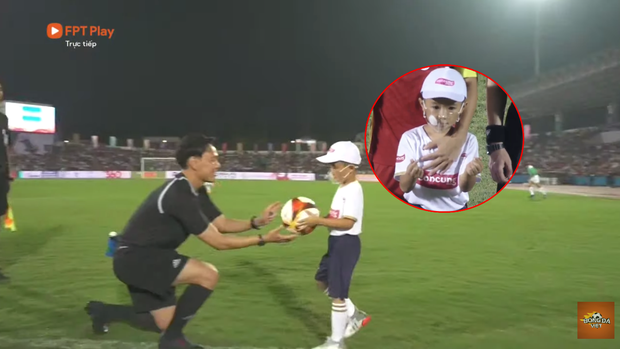 Nguyễn Giang Đông - Bố vợ Nguyễn Văn Quyết: Ái nữ kiếm tiền giỏi, con rể liên tục nhận Quả Bóng Vàng - Hình 16