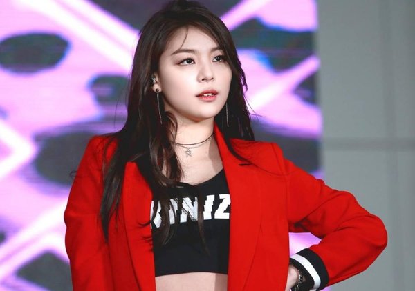 Nghi vấn Chi Pu lấn sân Cbiz, tham gia Tỷ Tỷ Đạp Gió Rẽ Sóng cùng Ailee, CĐM phản ứng trái chiều - Hình 4