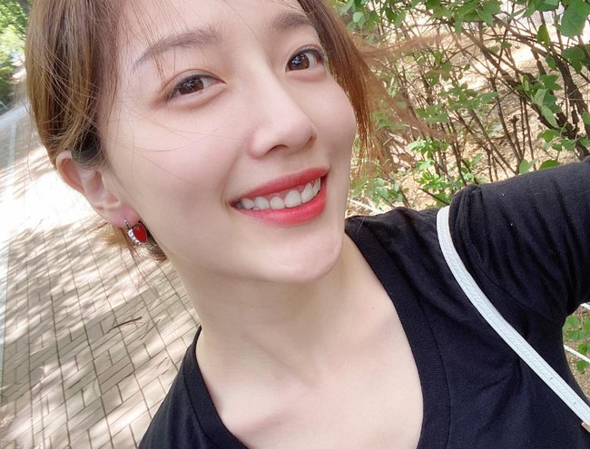 Pyo Ye Jin - Bỏ nghề tiếp viên hàng không, làm tiểu tam Kbiz, bị hàng xóm dọa rán vì lý do sốc - Hình 12