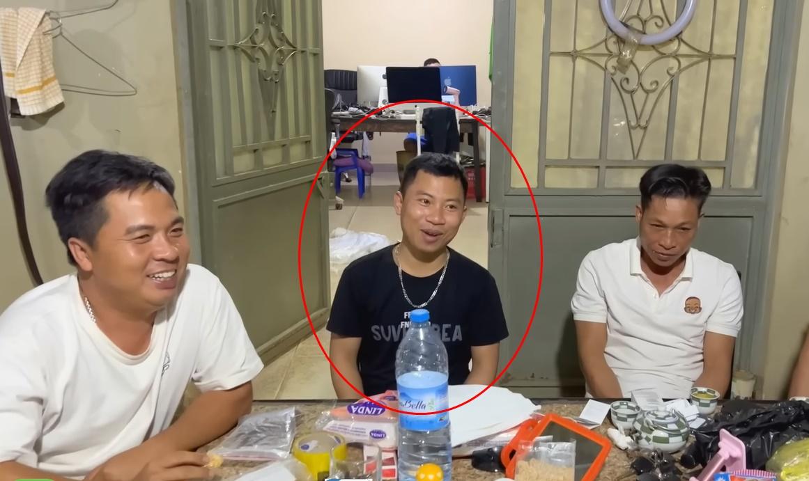 Quang Linh Vlog thông báo ngày cưới vợ khiến dân tình ngỡ ngàng, chị gái tiết lộ rõ về người yêu? - Hình 11
