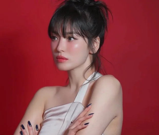 Song Hye Kyo quay lại hẹn hò với tình đầu họ Song, tuổi 43 vẫn gây sốc vì 1 điều? - Hình 6