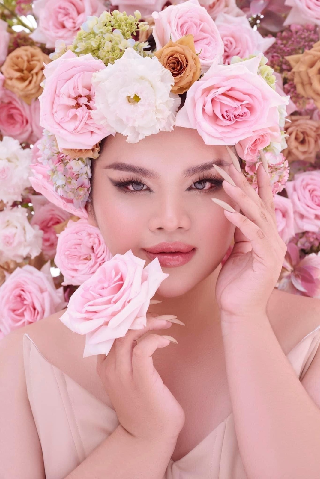 Huy Hoàng: Cô gái được khen best interview, từng nặng 115kg, giảm 30kg để thi HH Chuyển giới là ai? - Hình 6