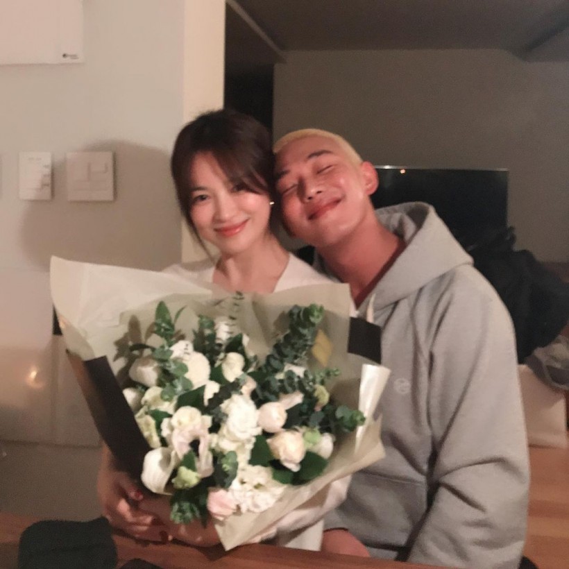 Song Hye Kyo cầu cứu tứ phương vì Yoo Ah In bật khóc với truyền thông, thừa nhận bê bối chất cấm - Hình 5