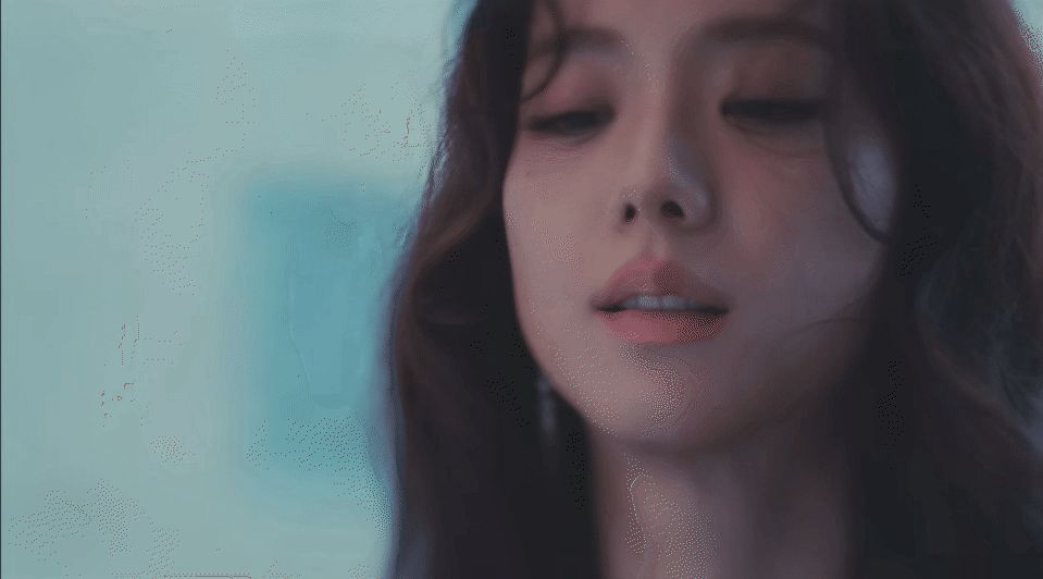 Jisoo (BLACKPINK) tung teaser nhá hàng nhưng sao trông na ná đợt solo của Jennie thế này? - Hình 2