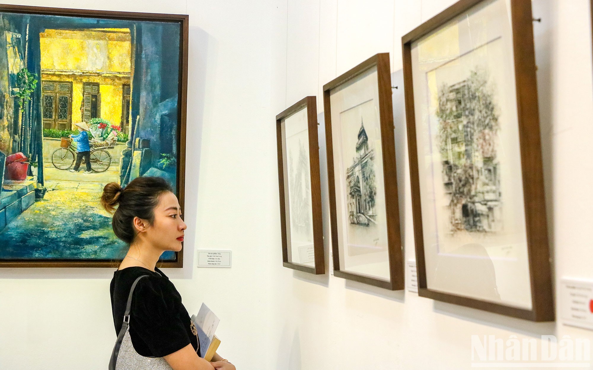 [Ảnh] Triển lãm tranh Phố xưa hè cũ đầy sắc màu của của chàng trai khiếm thính - Hình 9