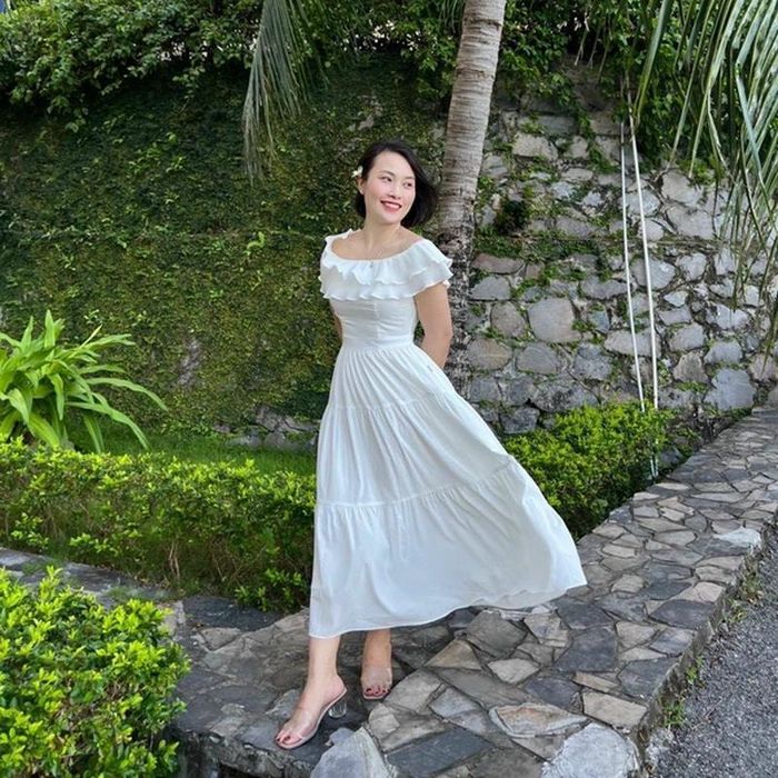 Hot girl Trần Khánh Vy lộ profile khủng của chị gái tiến sĩ - Hình 4