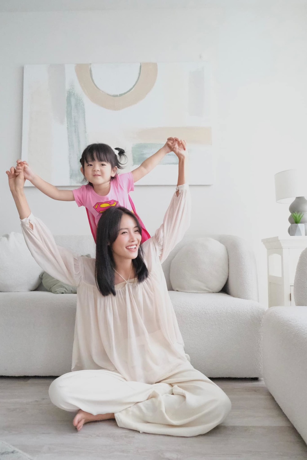 Trương Mỹ Nhân từng suýt không qua khỏi vì sinh non - Hình 9