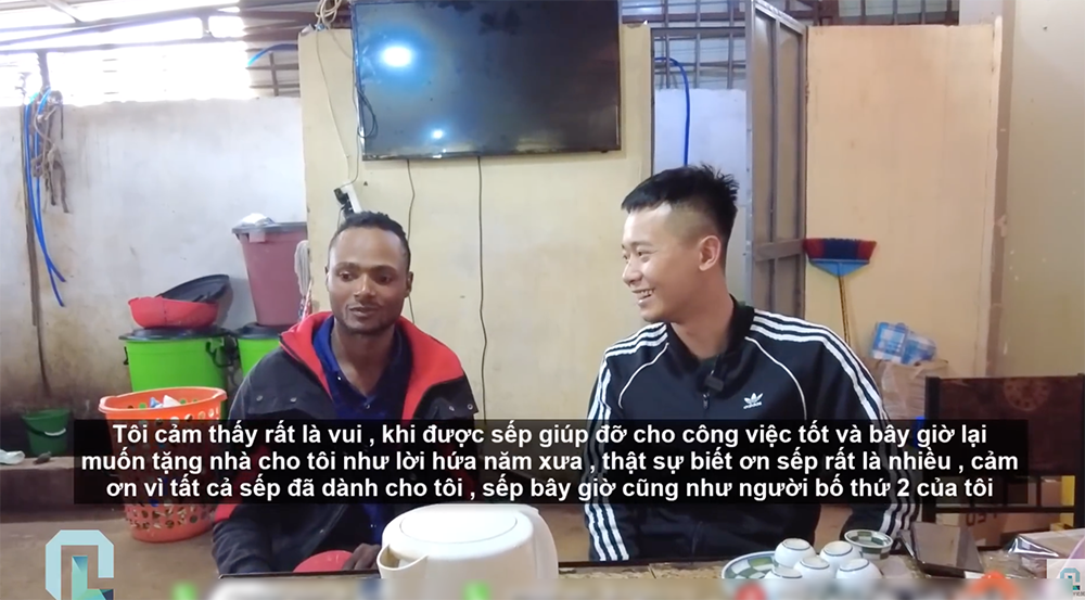 Banxoa - bạn Quang Linh Vlog tỏ rõ thái độ khi nhận nhà VN, từng bị đuổi việc nay khác 180 độ - Hình 10
