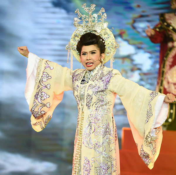 Bình Tinh - Con nuôi Vũ Linh: Chật vật với nghề, nay có chút tiếng tăm thì người thân lần lượt ra đi - Hình 5