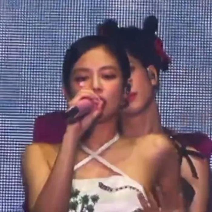 Jisoo lập kỷ lục trước khi rời nhóm, Jennie làm việc chấn động, YG báo tin dữ về em gái BLACKPINK - Hình 6