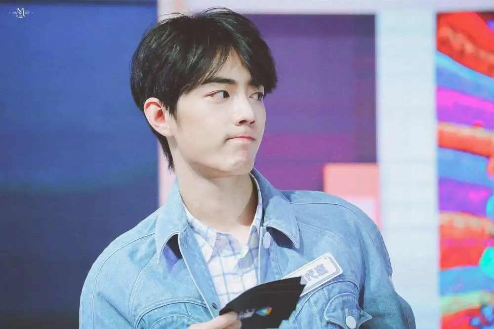 Tiêu Chiến bất ngờ mở Instagram, sẵn sàng cùng Vương Nhất Bác chinh chiến thị trường quốc tế? - Hình 1