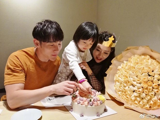 Bạch Băng - Kinh thành tứ mỹ: Mang tiếng bồ nhí Thành Long, ly hôn vì chồng đồng tính, U40 sống khổ - Hình 10