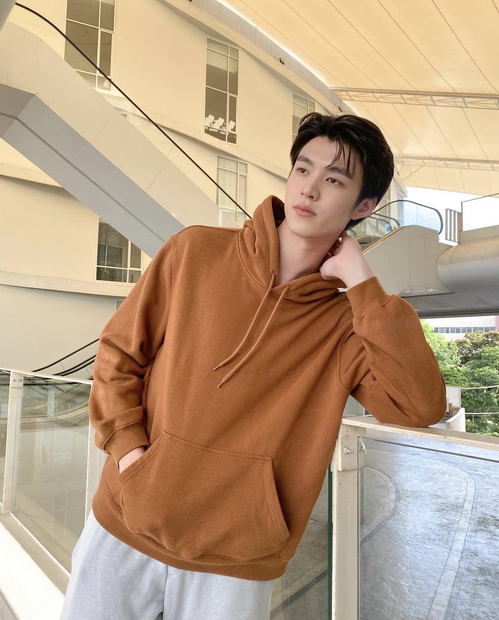 Meen Nichakoon: Từ nam thần bóng rổ đến diễn viên phim boylove và cú sút làm chấn động MXH - Hình 8