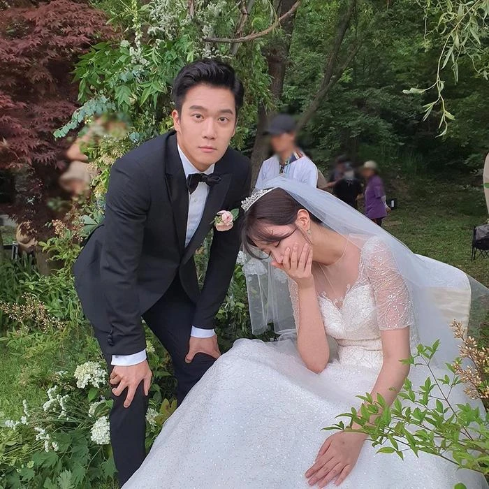 Ha Seok Jin - anh trai Hyun Bin: Ngoại hình cực phẩm, học lực khủng, yêu hụt Son Ye Jin 2 lần? - Hình 9
