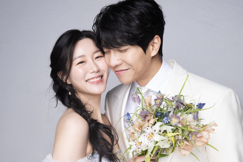 Vợ Lee Seung Gi có bầu trước khi cưới, diễn viên gia đình là số 1 bị ném đá vì chúc 1 điều tế nhị? - Hình 3