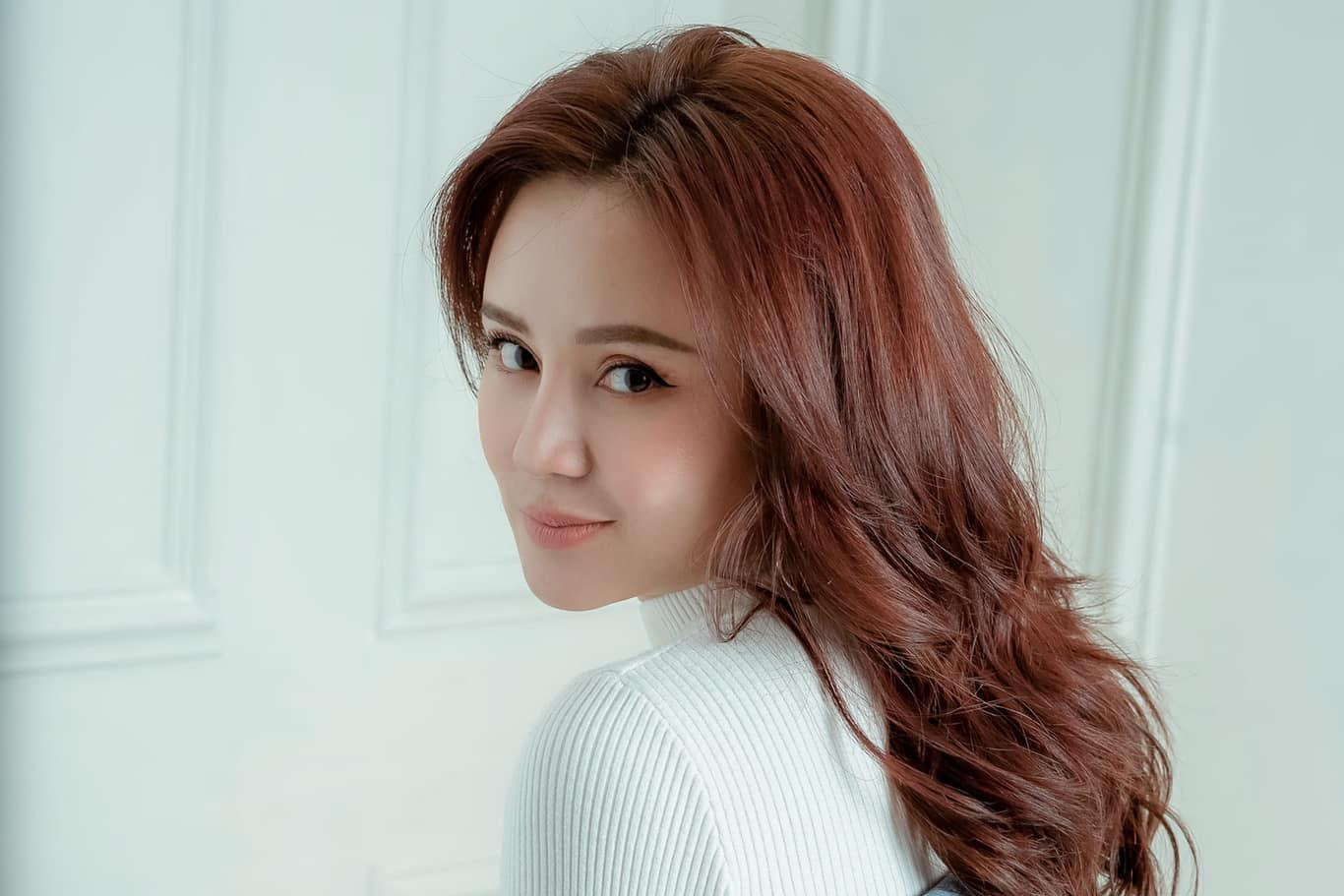 Vy Oanh 11 năm trước: Vóc dáng quyến rũ khó ai sánh bằng, xem clip quảng cáo cho Dr Thanh sẽ rõ! - Hình 6