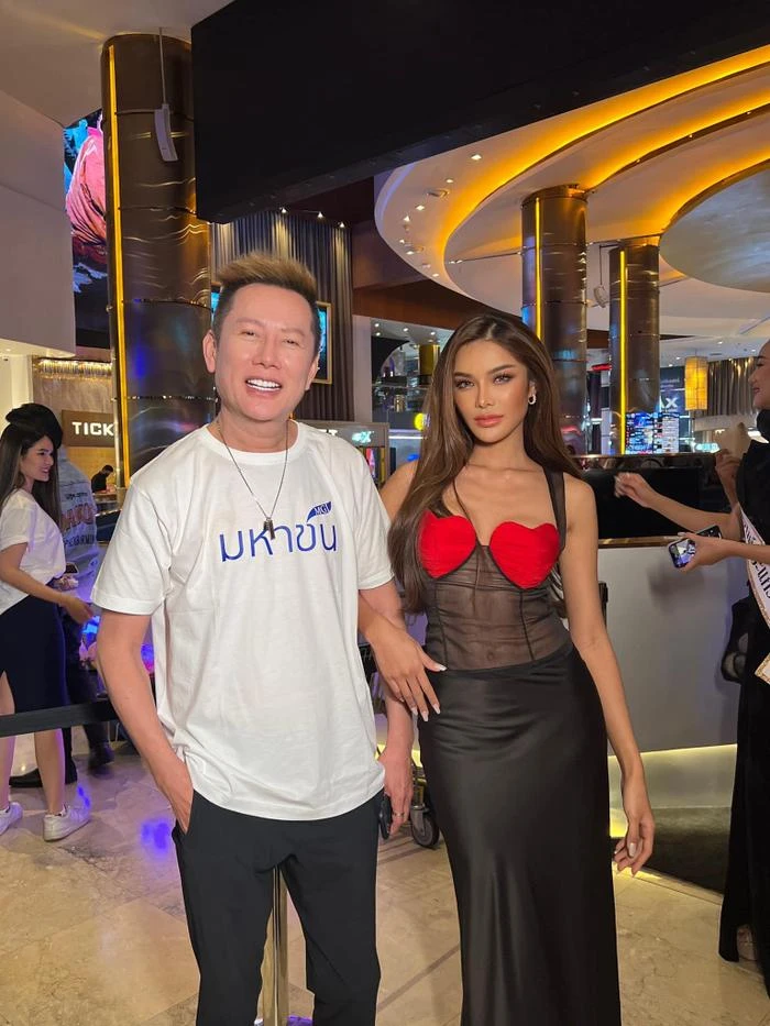 Chủ tịch Miss Grand đuổi thẳng cổ 1 Á hậu trên livestream, xem thường áo dài VN? - Hình 1