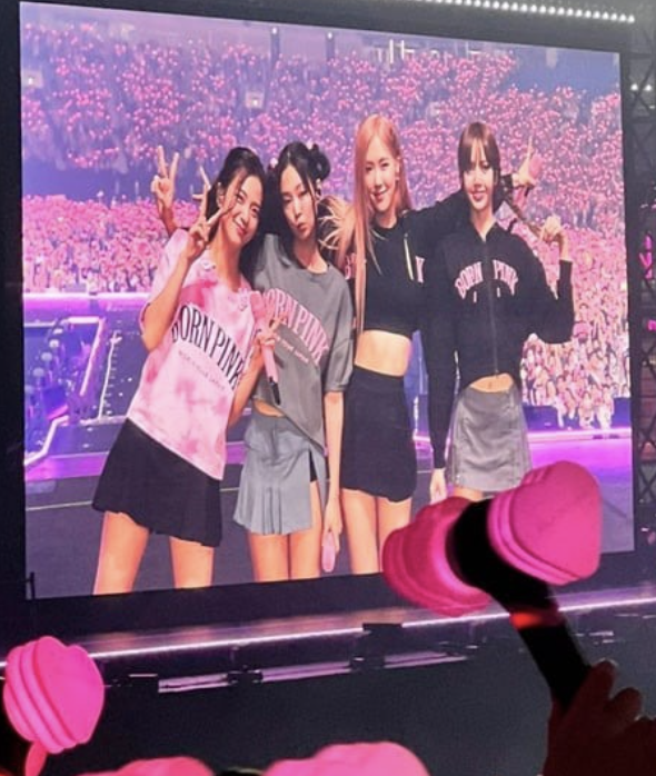Rosé được tẩy trắng vụ dùng chất cấm nhưng không ai tin, BLACKPINK hành động bất thường tại Nhật Bản - Hình 5