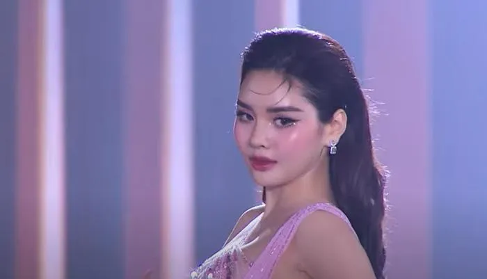 Hương Giang thái độ với Đan Tiên, tung chiêu trừng trị trước thềm CK Hoa hậu Chuyển giới? - Hình 4