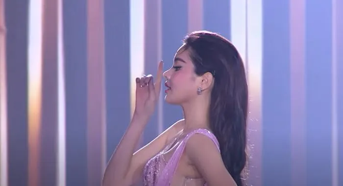 Hương Giang thái độ với Đan Tiên, tung chiêu trừng trị trước thềm CK Hoa hậu Chuyển giới? - Hình 3