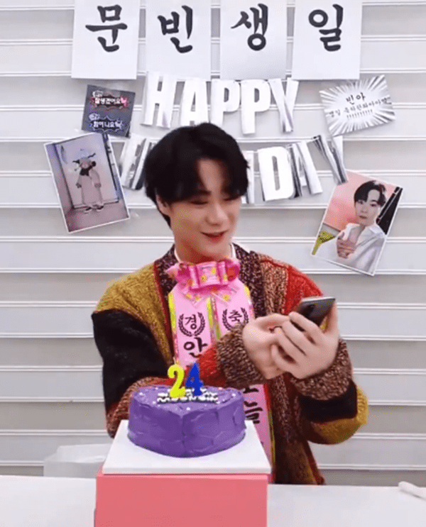 Moon Sua - Em ruột Moonbin (ASTRO): Gà chiến 1 thời của YG, được anh trai thương hơn cả sinh mệnh - Hình 9
