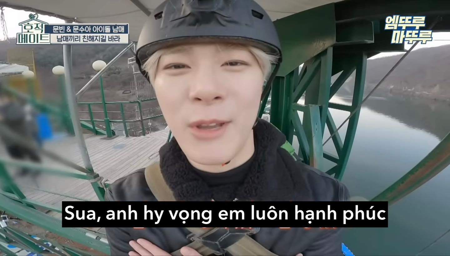 Moon Sua - Em ruột Moonbin (ASTRO): Gà chiến 1 thời của YG, được anh trai thương hơn cả sinh mệnh - Hình 16