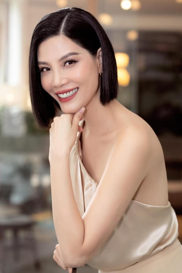 Vũ Cẩm Nhung: Siêu mẫu 20 lần thụ tinh để làm mẹ và góc khuất khi làm dâu nhà đại gia - Hình 4