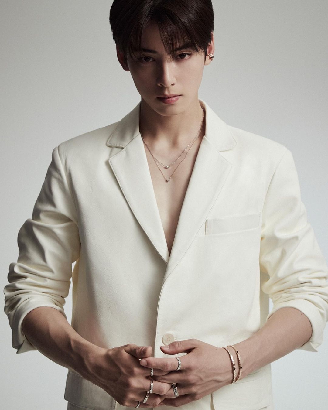 Hậu đám tang Moonbin (ASTRO): Fantagio tuyên bố không hoãn lịch trình, fan lo lắng cho Cha Eun Woo - Hình 2
