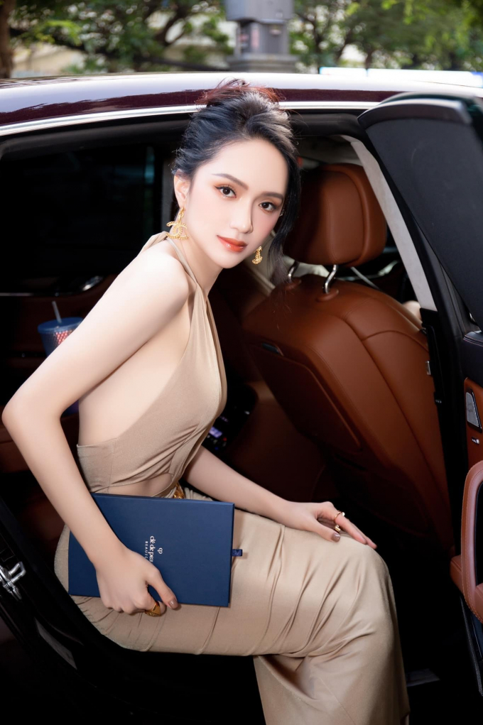HH Dịu Thảo vừa đăng quang đã kèn cựa Đan Tiên, Hà Hồ, ngay lập tức Hương Giang bức xúc chấn chỉnh - Hình 11
