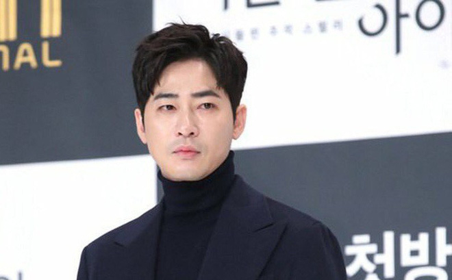 Kang Ji Hwan: Từng khiến hội chị em mất ăn mất ngủ, bỗng chốc bị quay lưng vì hại đời đồng nghiệp - Hình 8
