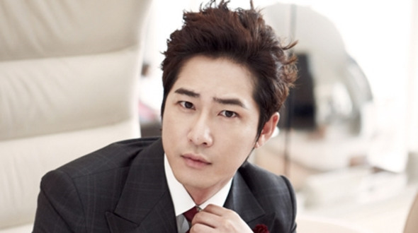 Kang Ji Hwan: Từng khiến hội chị em mất ăn mất ngủ, bỗng chốc bị quay lưng vì hại đời đồng nghiệp - Hình 1