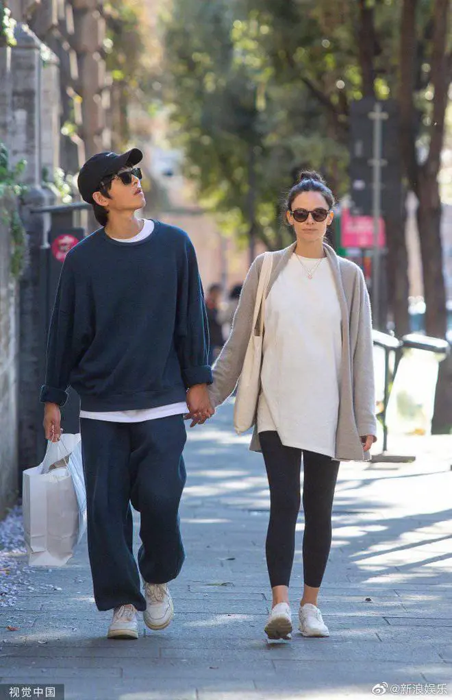 Song Joong Ki sẵn sàng hạ mình làm điều này cho vợ mới nhưng với Song Hye Kyo thì chưa bao giờ - Hình 3