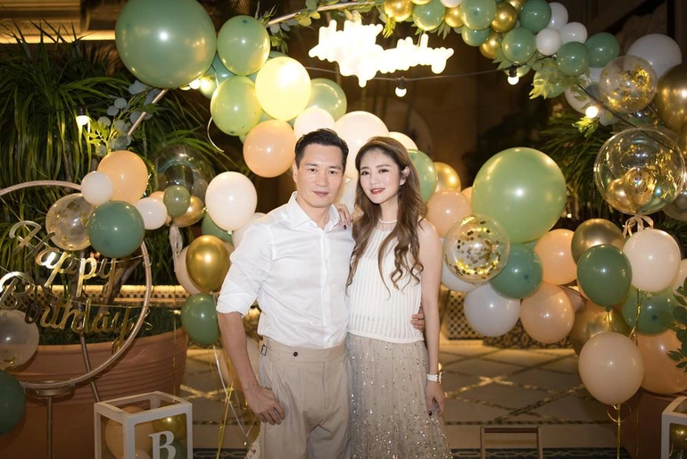 Triệu Mẫn An Dĩ Hiên ôm con tháo chạy sau khi chồng tỷ phú bị bắt: Cái giá đắt cho sự giàu có? - Hình 6
