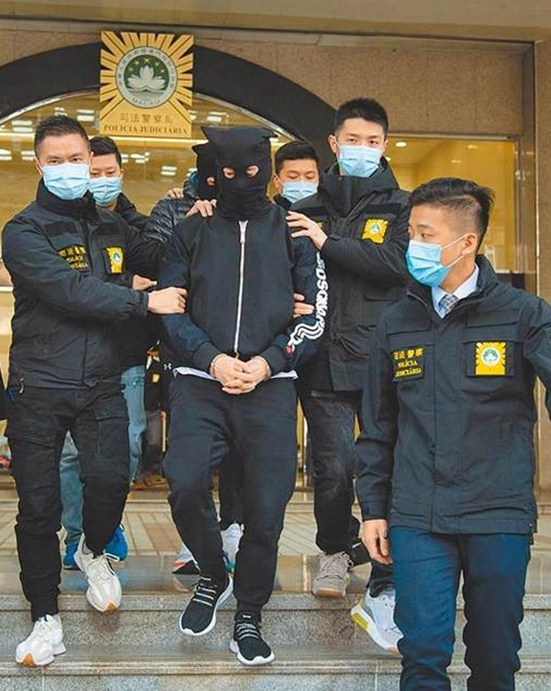 Triệu Mẫn An Dĩ Hiên ôm con tháo chạy sau khi chồng tỷ phú bị bắt: Cái giá đắt cho sự giàu có? - Hình 1