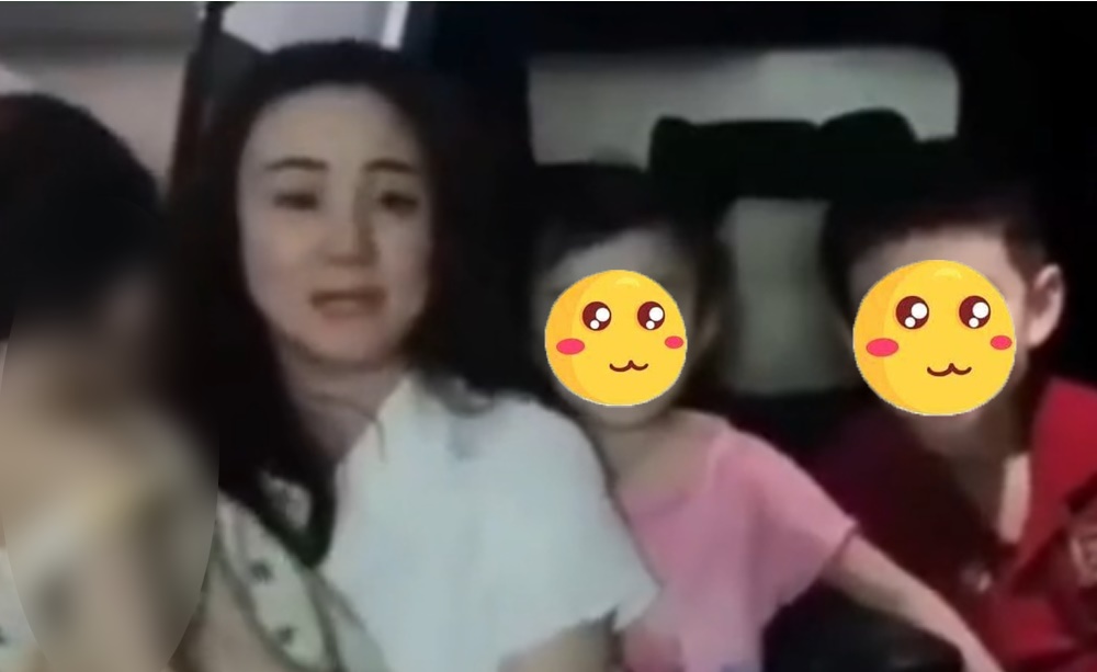 Vy Oanh xuất hiện trên show âm nhạc giữa ồn ào cấm xuất cảnh, từng nói gì về ồn ào với bà Hằng? - Hình 8