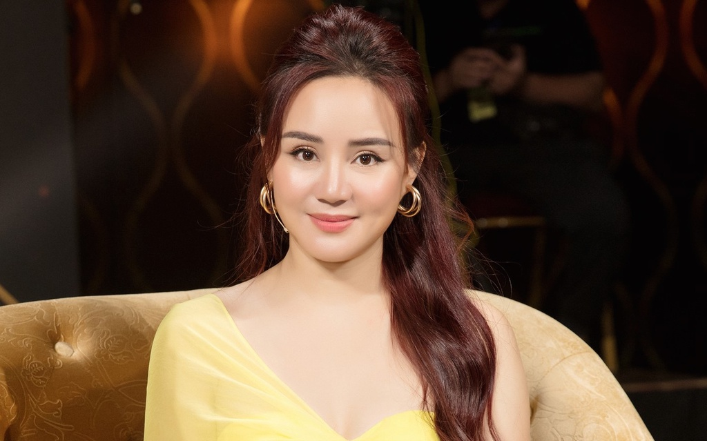 Vy Oanh xuất hiện trên show âm nhạc giữa ồn ào cấm xuất cảnh, từng nói gì về ồn ào với bà Hằng? - Hình 2