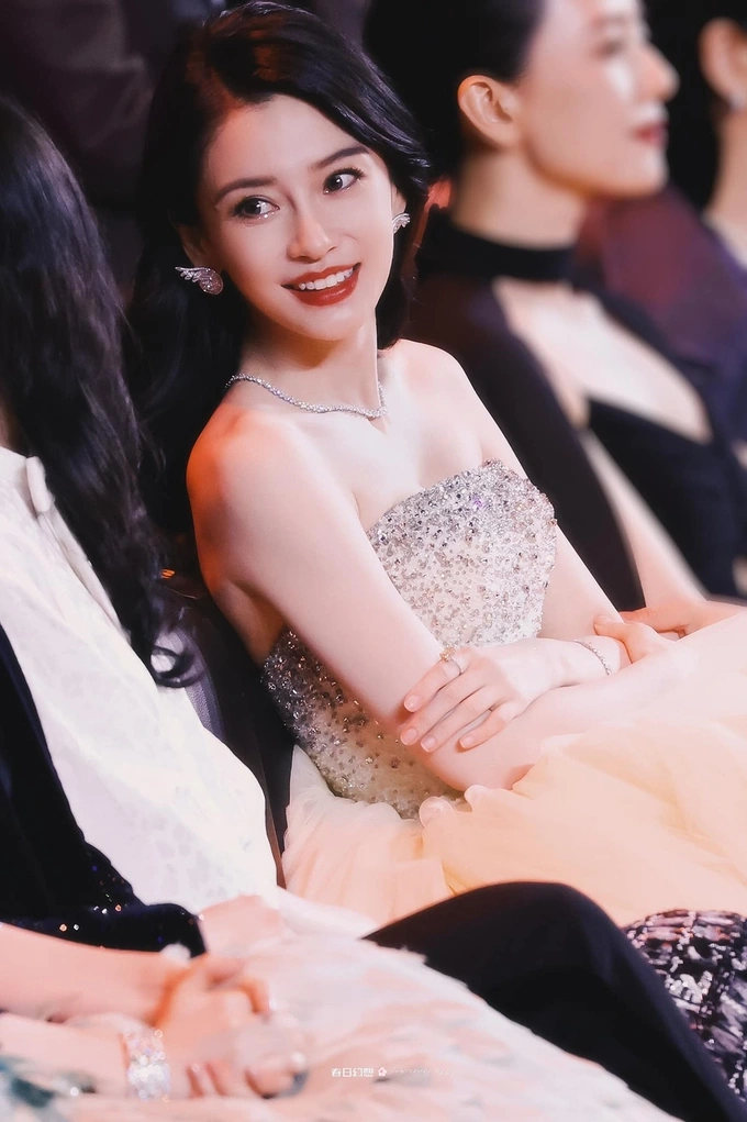 Huỳnh Hiểu Minh bị tóm sống cảnh lén lút quan hệ 1 nữ diễn viên, Angelababy được giải oan? - Hình 5