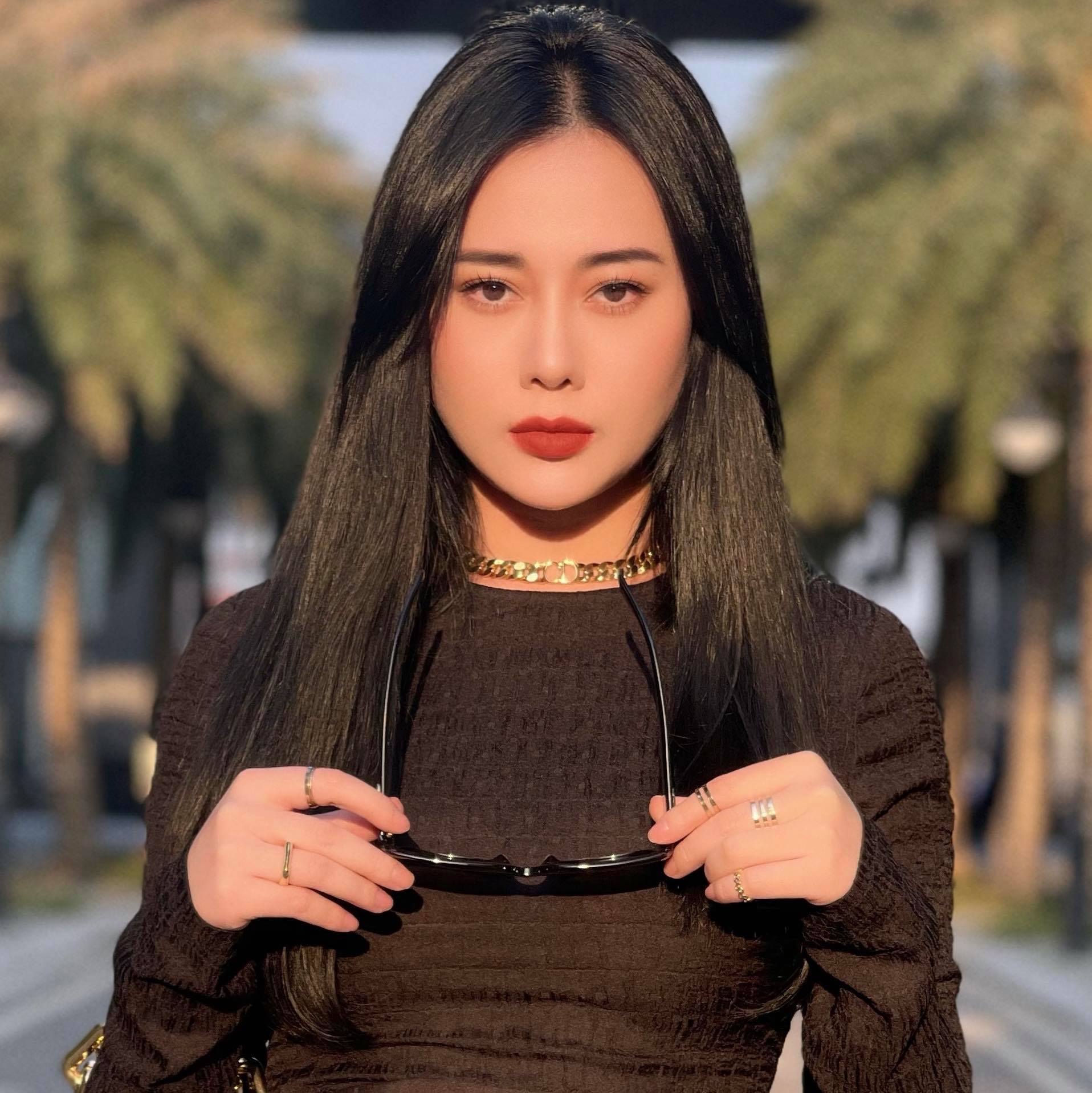 Phương Oanh bật khóc vì gia đình bị nguyền rủa, thẳng thắn nói về tin đồn đi tour 50 nghìn đô - Hình 1