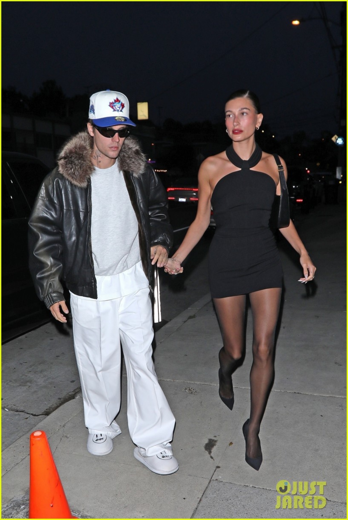 Justin Bieber and Hailey Baldwin casually went out to dinner after a noisy attack - Picture 3