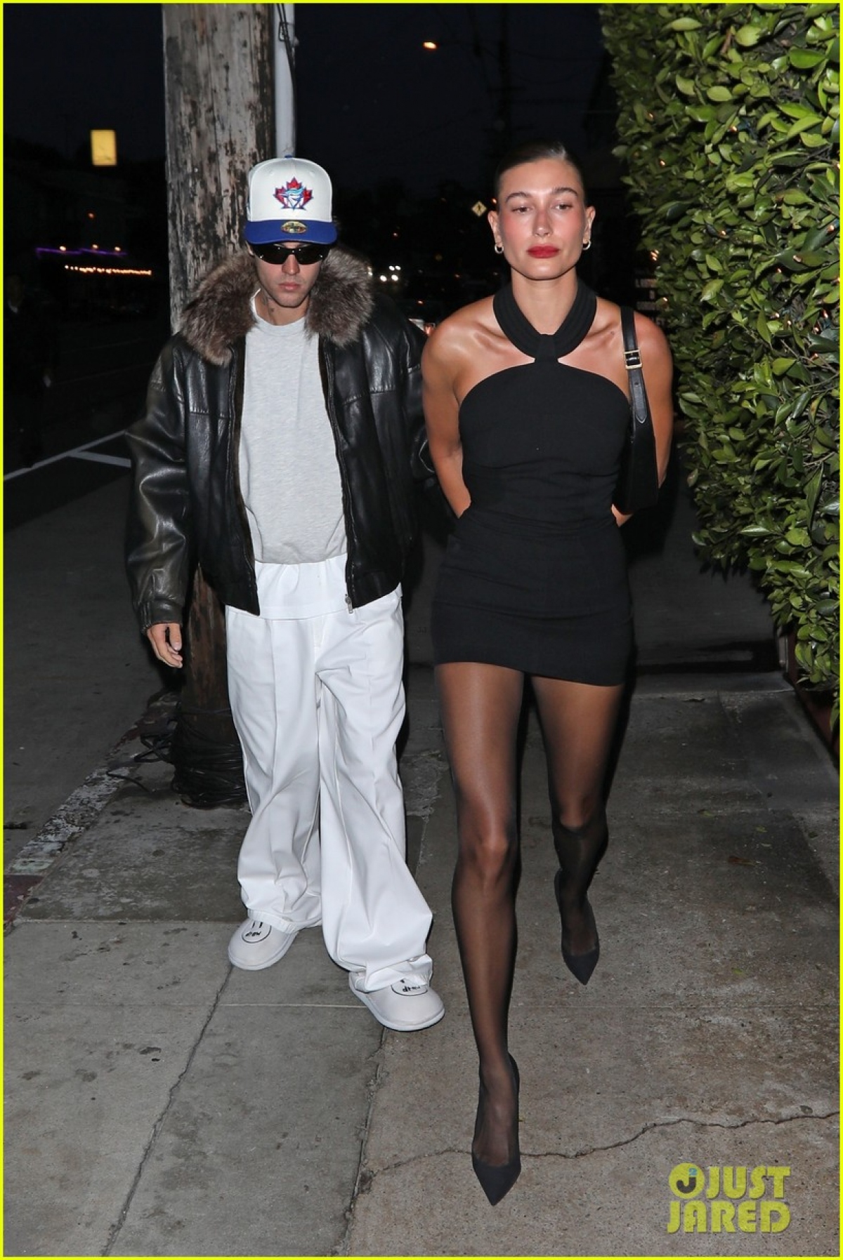 Justin Bieber and Hailey Baldwin casually went out to dinner after a noisy attack - Picture 1