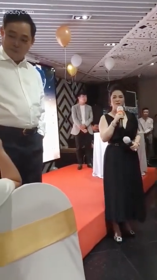 Con trai bà Hằng đòi bố Dũng Lò Vôi chuyển 1 tỷ đô nếu ly hôn mẹ, kế hay chứng tỏ thông minh từ sớm - Hình 2