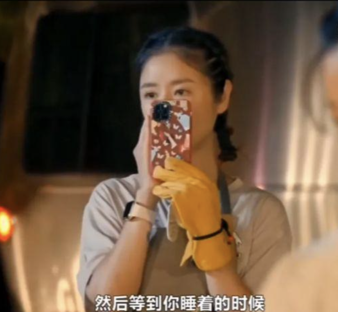 Lâm Tâm Như nhận mưa gạch đá vì khoe con gái, netizen mỉa mai sống giả tạo làm màu? - Hình 2